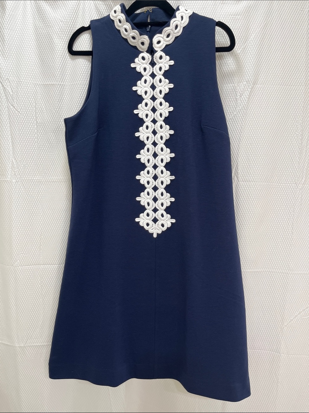 NEW-Lily Pulitzer-Navy Shift Dress with White Crochet Front Detail-Large